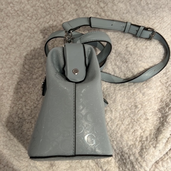 GUESS small turquoise purse - Picture 2 of 7